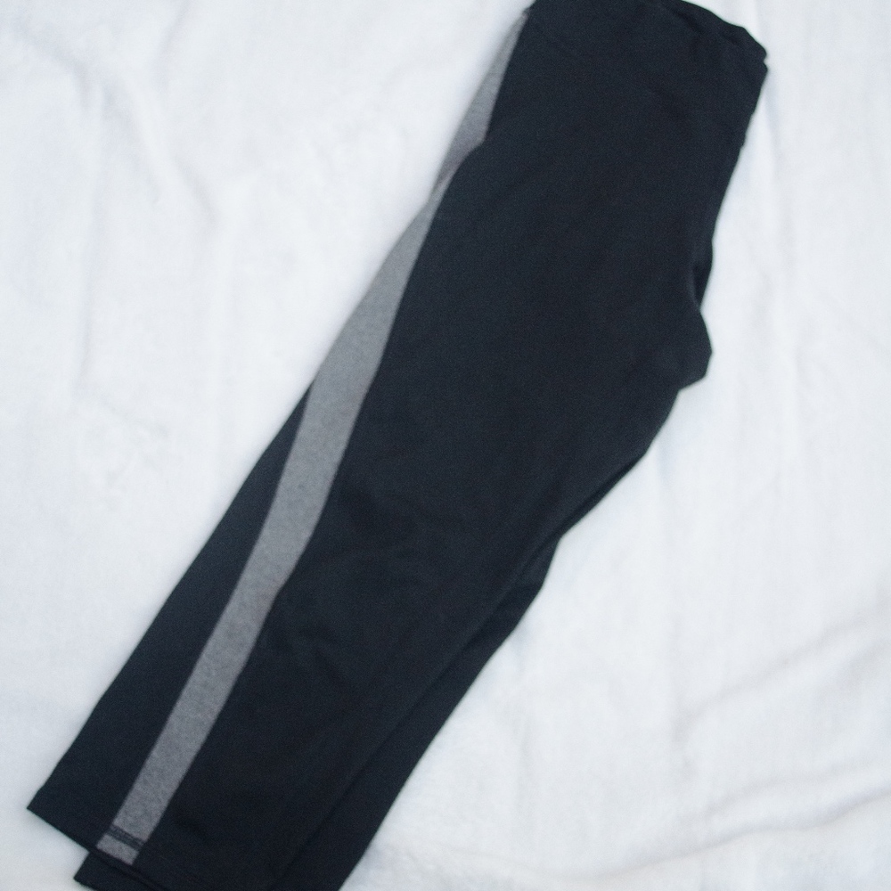 ‼️ LAST CALL B4 DONATION ‼️Crop Athletic Pants